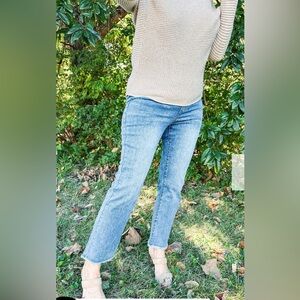 Tribal Audrey Pull-On Straight Crop Frayed Hem Jeans-Light Blue Size 10